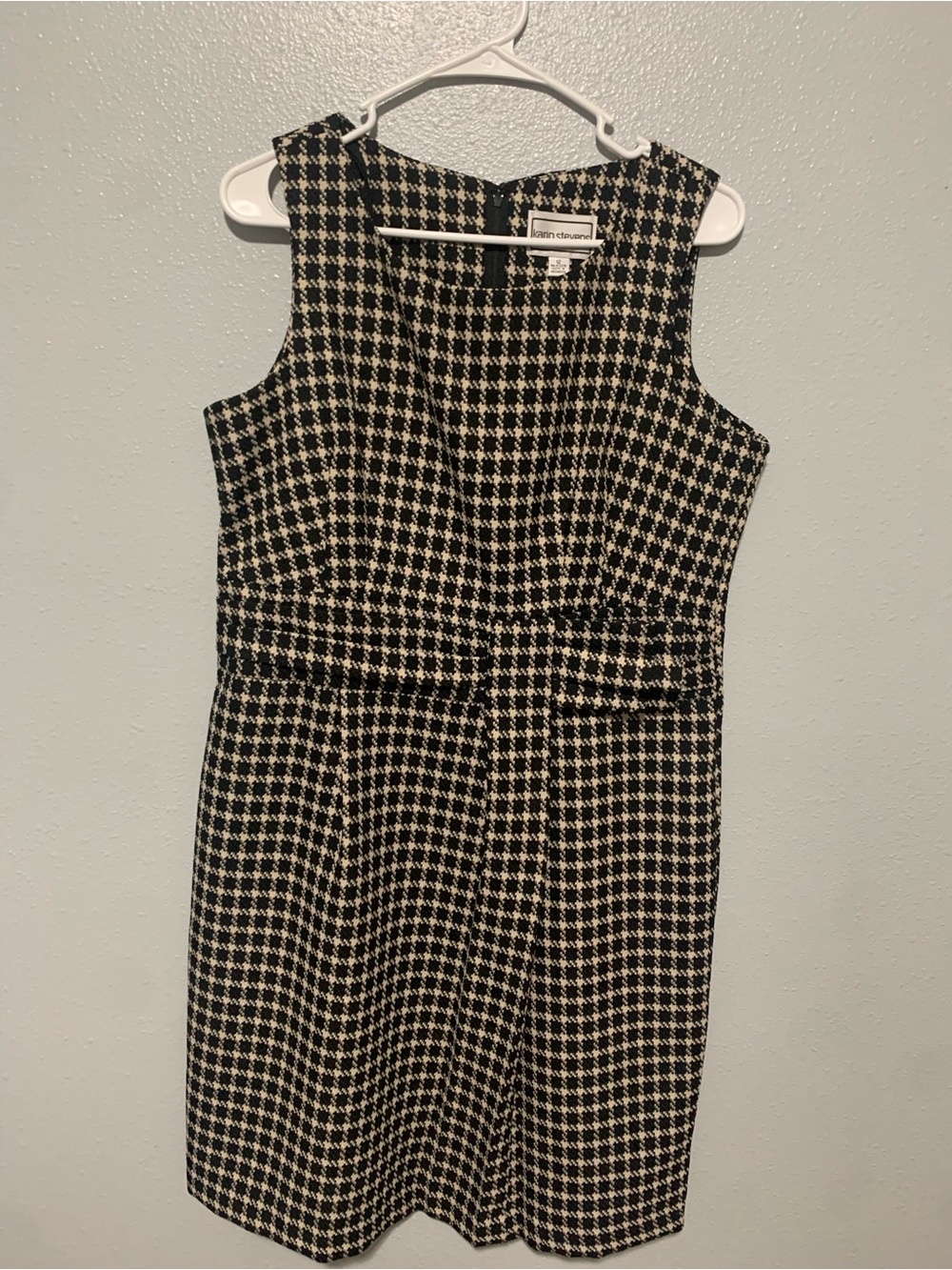 karin stevens Black and Cream Houndstooth Sheath Dress